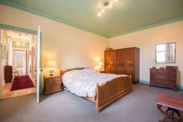  Image of 4 Bedroom Cottage for sale at .  Leven, KY8 5NZ