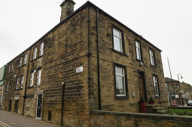  Image of 2 Bedroom Flat for sale at Hope Street Morley Leeds, LS27 8HA