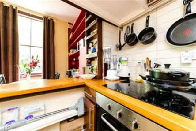  Image of Flat to rent at London, W10 6HE