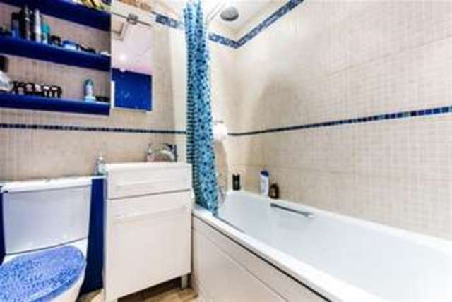  Image of Flat to rent at London, W10 6HE