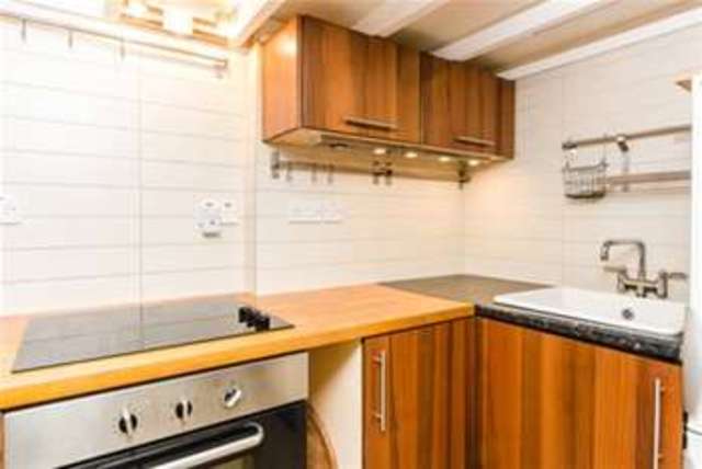  Image of Flat to rent at London, W10 6HE