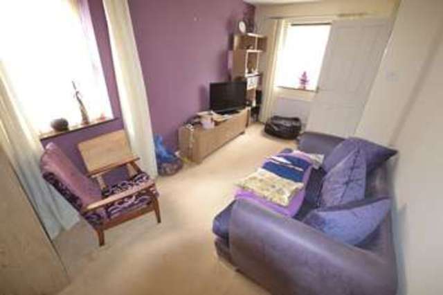  Image of 2 Bedroom Semi-Detached to rent at Lon Cae Ffynnon  Llandeilo, SA19 6DX