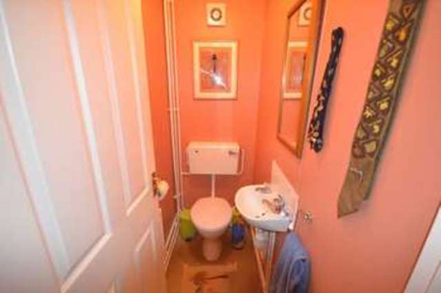  Image of 2 Bedroom Semi-Detached to rent at Lon Cae Ffynnon  Llandeilo, SA19 6DX
