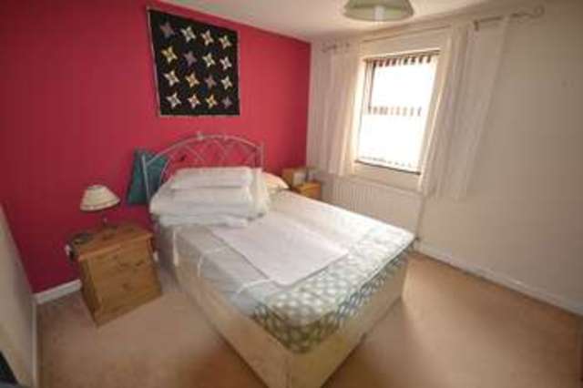  Image of 2 Bedroom Semi-Detached to rent at Lon Cae Ffynnon  Llandeilo, SA19 6DX