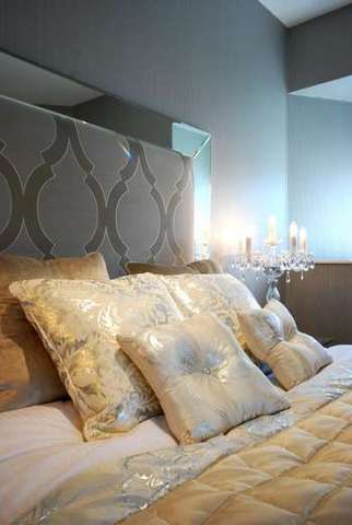  Image of 3 Bedroom Apartment for sale at London, N11 3FJ