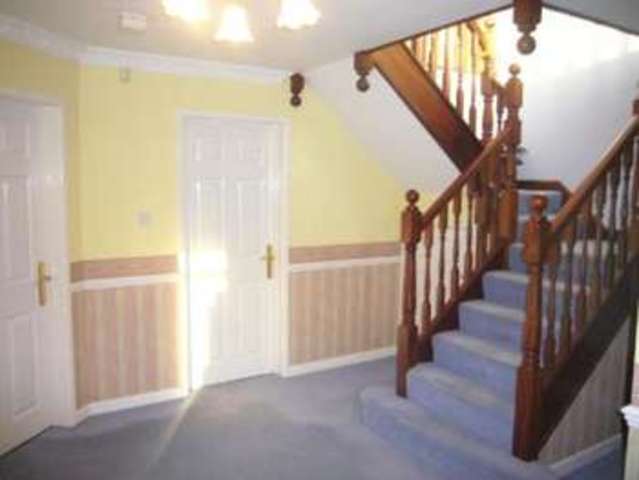  Image of 4 Bedroom Detached to rent at Lytchett Matravers, BH16 6EH