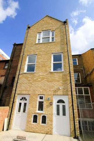  Image of 1 Bedroom Flat for sale at MAIDENHEAD, SL6 1HZ