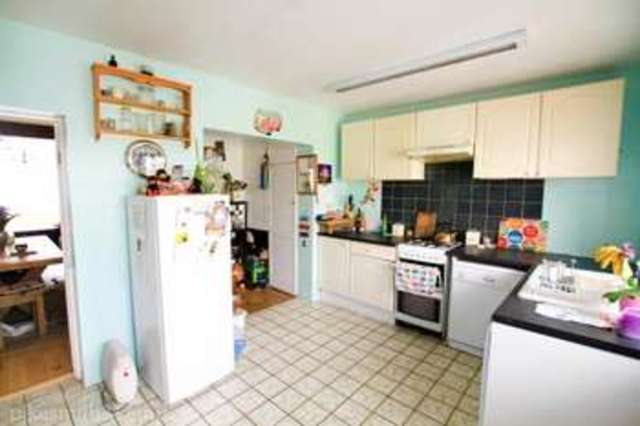  Image of 3 Bedroom Semi-Detached for sale at MAIDENHEAD, SL6 8RG