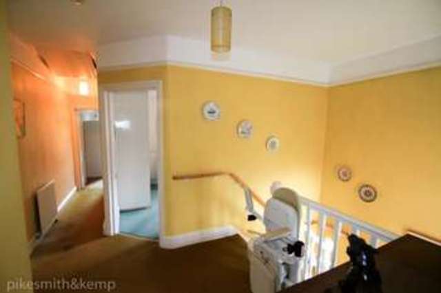  Image of 4 Bedroom Detached for sale at MAIDENHEAD, SL6 4DE