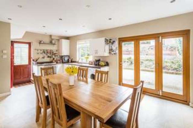  Image of 5 Bedroom Detached to rent at Mitchley View  South Croydon, CR2 9HQ
