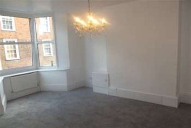  Image of 6 Bedroom Detached to rent at Canterbury, CT1 1NJ