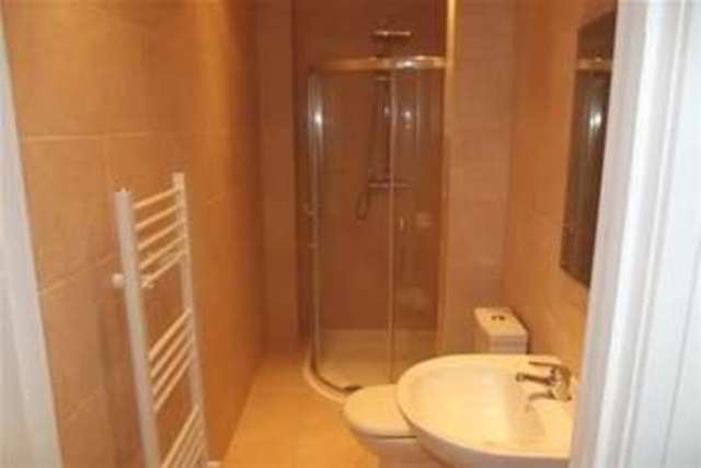  Image of 6 Bedroom Detached to rent at Canterbury, CT1 1NJ