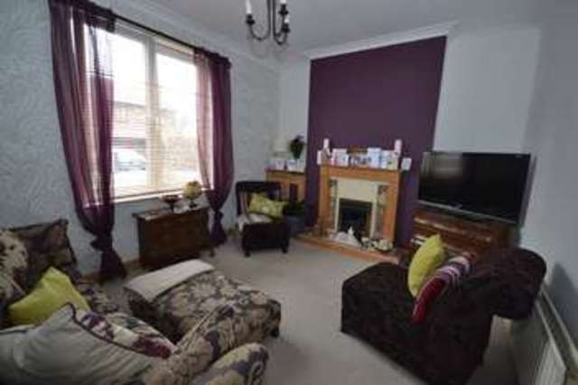  Image of 2 Bedroom End of Terrace for sale at Walton Wakefield West Yorkshire, WF2 6NJ