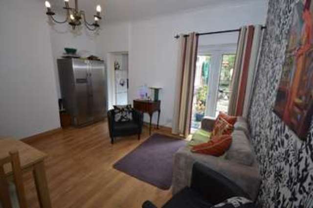  Image of 2 Bedroom End of Terrace for sale at Walton Wakefield West Yorkshire, WF2 6NJ