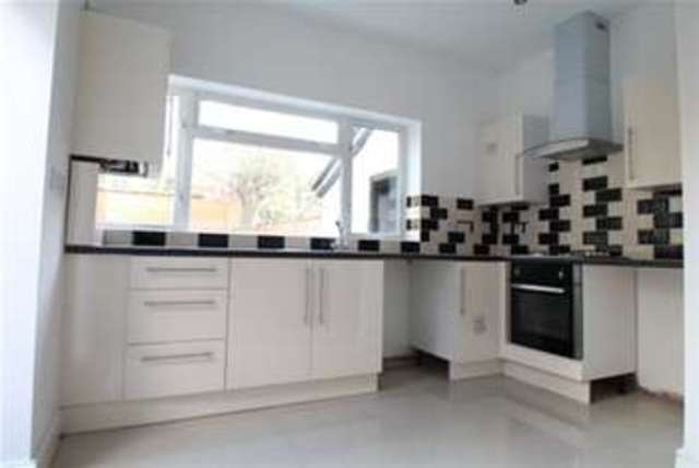  Image of 1 Bedroom Flat to rent at Croydon, CR0 2UB