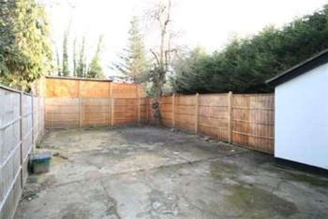  Image of 1 Bedroom Flat to rent at Croydon, CR0 2UB