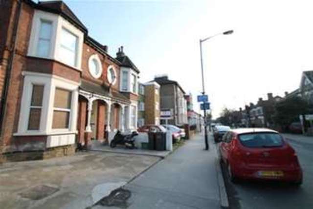  Image of 1 Bedroom Flat to rent at Croydon, CR0 2UB