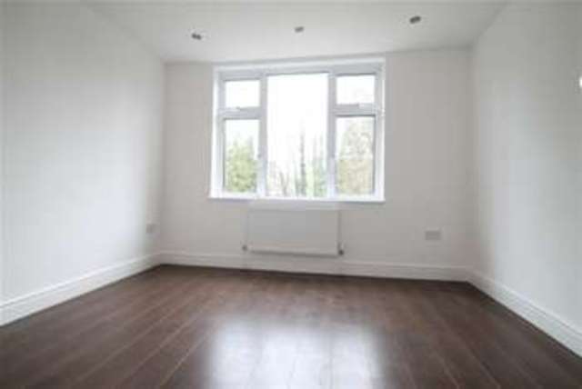  Image of 1 Bedroom Flat to rent at Croydon, CR0 2UB
