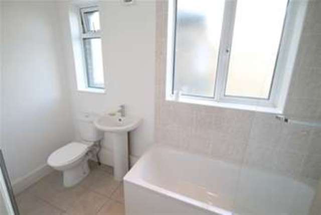  Image of 1 Bedroom Flat to rent at Croydon, CR0 2UB