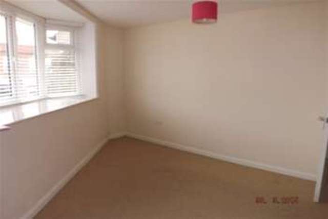  Image of 3 Bedroom Flat to rent at Skegness, PE25 1BL