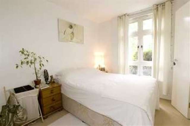  Image of 1 Bedroom Flat for sale at Bow Quarter, E3 2UT