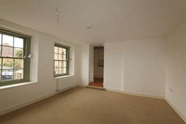 Image of 2 Bedroom Flat to rent at Paulton Bristol Avon, BS39 7NG