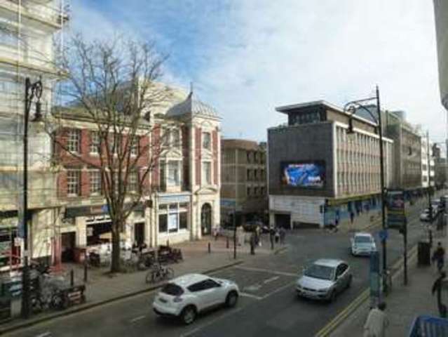  Image of 1 Bedroom Flat to rent at Queens Road  Brighton, BN1 3XB