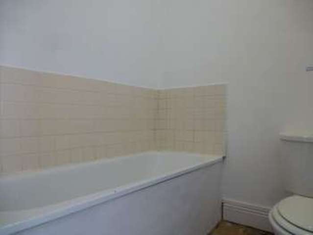  Image of 1 Bedroom Flat to rent at Queens Road  Brighton, BN1 3XB