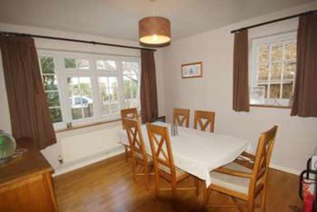  Image of 4 Bedroom Semi-Detached for sale at Beckenham, BR3 4AR