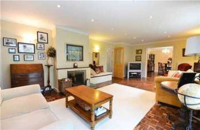  Image of 5 Bedroom Detached for sale at Fowlmere, SG8 7TF