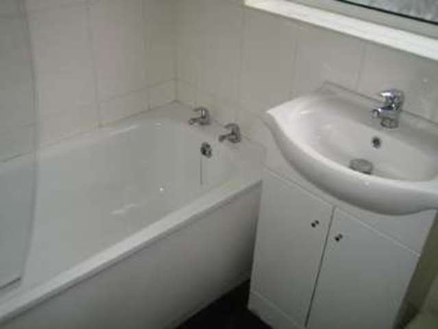  Image of 3 Bedroom House Share to rent at Selly Oak Bristol Selly Oak, B29 6EF