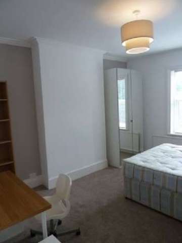  Image of 6 Bedroom House Share to rent at Moseley Bristol Moseley, B13 8RB