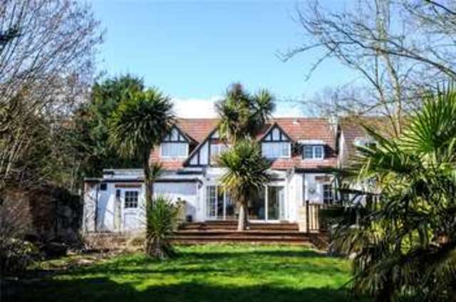 Image of 4 Bedroom Detached for sale at Knowl Hill Reading Knowl Hill, RG10 9XX