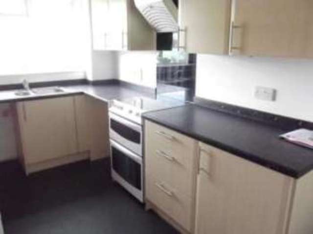 Image of 2 Bedroom Maisonette for sale at Southampton Hampshire Sholing, SO19 9QR