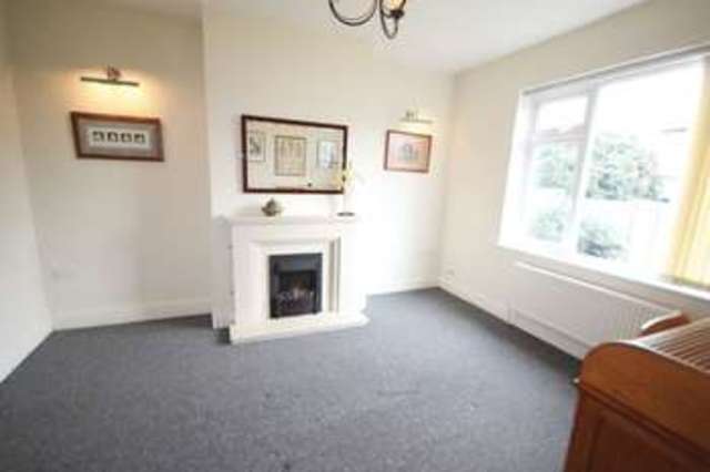 Image of 3 Bedroom Semi-Detached to rent at Southmead Road Westbury-On-Trym Bristol, BS10 5DR
