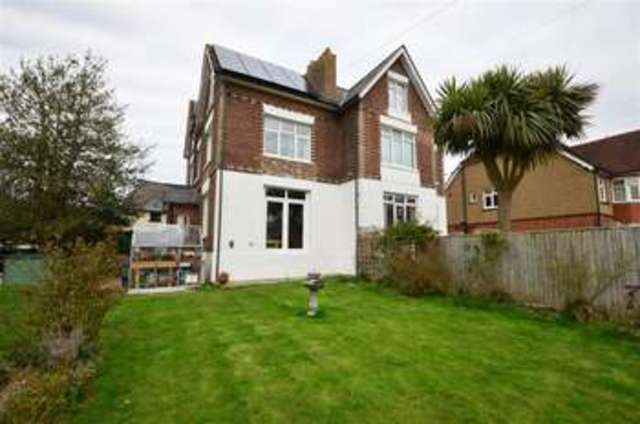  Image of 4 Bedroom Semi-Detached for sale at Tunbridge Wells Kent Tunbridge Wells, TN4 0DP