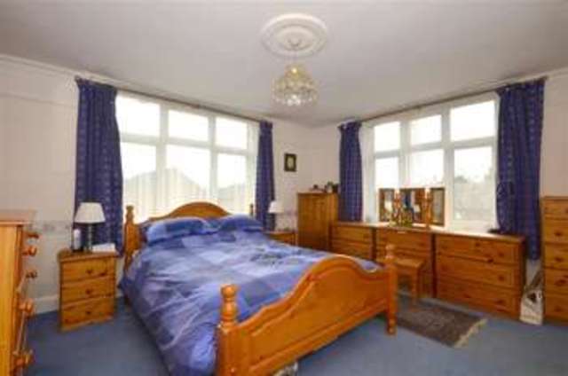  Image of 4 Bedroom Semi-Detached for sale at Tunbridge Wells Kent Tunbridge Wells, TN4 0DP