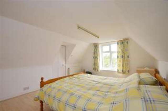  Image of 4 Bedroom Semi-Detached for sale at Tunbridge Wells Kent Tunbridge Wells, TN4 0DP