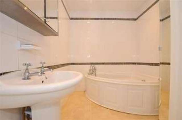  Image of 4 Bedroom Semi-Detached for sale at Tunbridge Wells Kent Tunbridge Wells, TN4 0DP