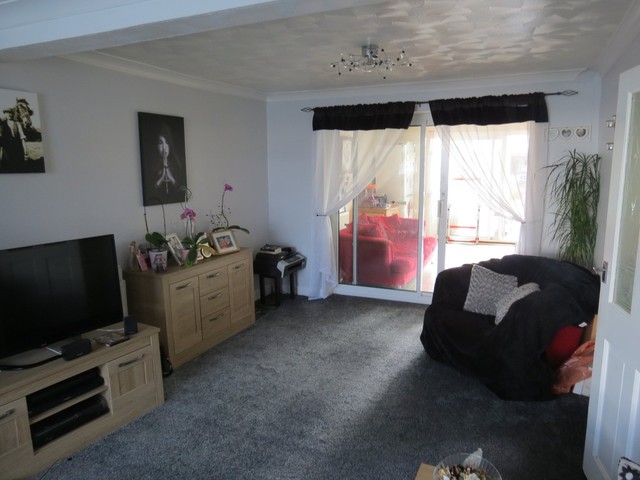  Image of 3 Bedroom End of Terrace for sale at St Annes Grove  Fareham, PO14 1JL