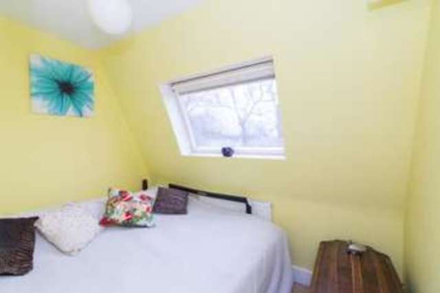  Image of 2 Bedroom Flat for sale at Notting Hill London Notting Hill, W11 1DB