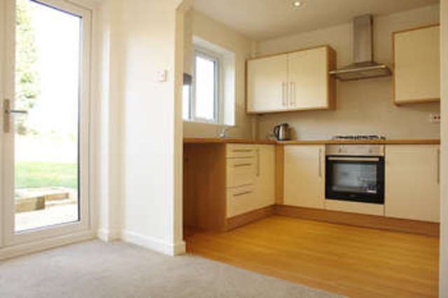  Image of 2 Bedroom Semi-Detached for sale at Diggle Saddleworth Diggle, OL3 5PT