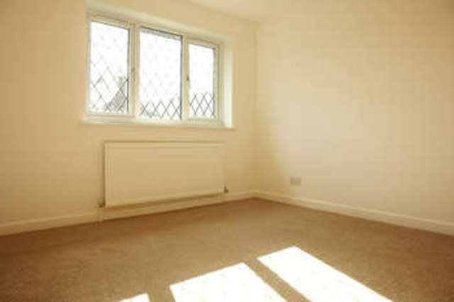  Image of 2 Bedroom Semi-Detached for sale at Diggle Saddleworth Diggle, OL3 5PT