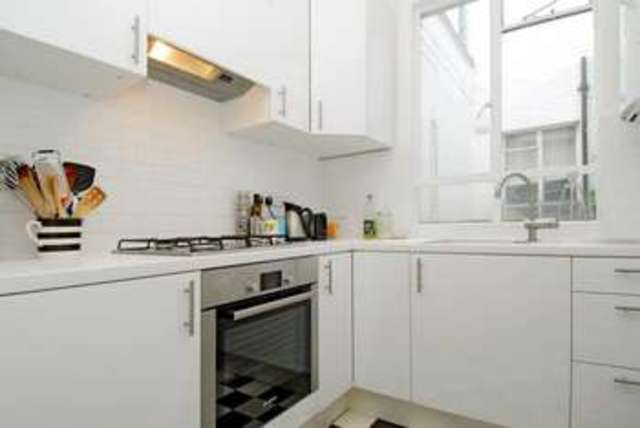  Image of 2 Bedroom Flat to rent at Tavistock Road  London, W11 1AW