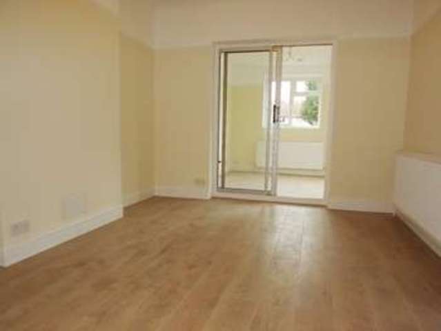  Image of 3 Bedroom Terraced for sale at Tolworth Surrey Tolworth, KT6 7SZ