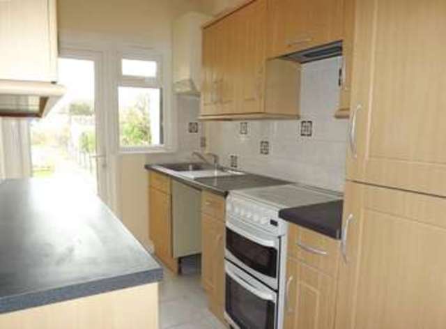  Image of 3 Bedroom Terraced for sale at Tolworth Surrey Tolworth, KT6 7SZ
