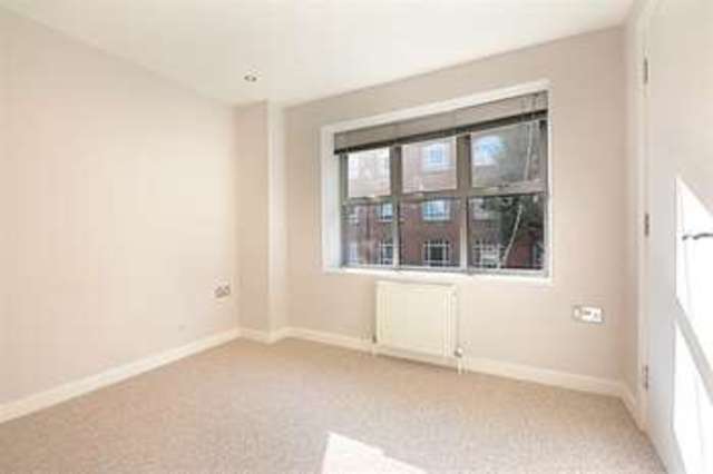  Image of 2 Bedroom Flat for sale at London Bridge, SE1 3LZ