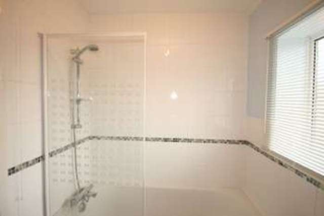  Image of 2 Bedroom Terraced to rent at Langley, SL3 8RW