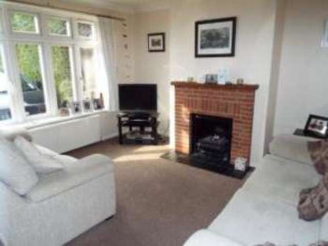  Image of 3 Bedroom Terraced for sale at Upminster  Cranham, RM14 1NS