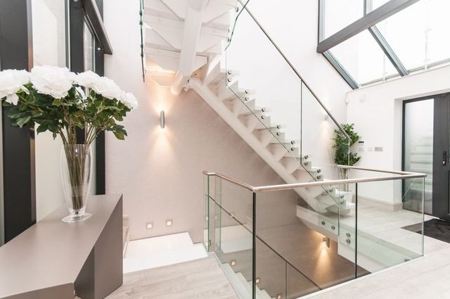  Image of 3 Bedroom Mews to rent at Dumpton Place Primrose Hill London, NW1 8JB
